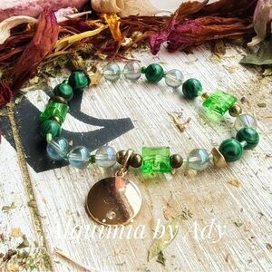 Malachite Aura Bracelet – Protection, Gold Charms & Mystic Green